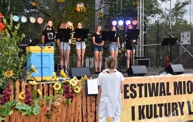 Festiwal Miodu i Kultury Ludowej w Jelnej - 01.08.2021 r  10