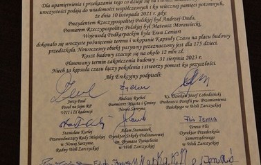 Podpisanie aktu erekcyjnego pod budowę przedszkola w Woli Zarczyckiej - 10.11.2021 r.  13