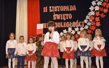 Podpisanie aktu erekcyjnego pod budowę przedszkola w Woli Zarczyckiej - 10.11.2021 r.  25