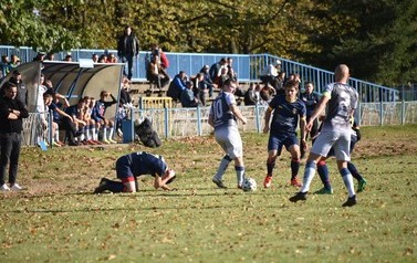 Derby powiatu: Unia Nowa Sarzyna - Pogoń Leżajsk - 09.10.2021 r.  6