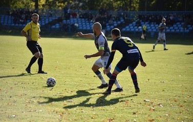 Derby powiatu: Unia Nowa Sarzyna - Pogoń Leżajsk - 09.10.2021 r.  7