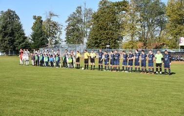 Derby powiatu: Unia Nowa Sarzyna - Pogoń Leżajsk - 09.10.2021 r.  10