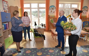 Dzień Kobiet w przedszkolu Jedyneczka - 08.03.2022 r.  5