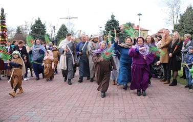Niedziela Palmowa w Parafii w Nowej Sarzynie - 10.04.2022 r. 5