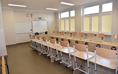 Otwracie placu targowego i prezentacja projektu "Dostępna Szkoła" - 16.05.2022 r. 15