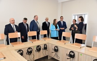 Otwracie placu targowego i prezentacja projektu "Dostępna Szkoła" - 16.05.2022 r. 16