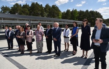 Otwracie placu targowego i prezentacja projektu "Dostępna Szkoła" - 16.05.2022 r. 28