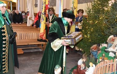 Orszak Trzech Kr&oacute;li w Nowej Sarzynie 1