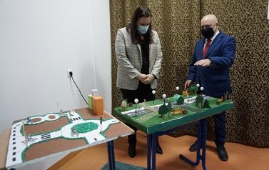 Nagroda w konkursie &bdquo;Projekt: Szkoła!&rdquo; dla SP w Jelnej - 17.12.2021 r. 2