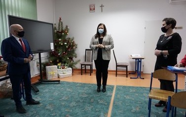 Nagroda w konkursie &bdquo;Projekt: Szkoła!&rdquo; dla SP w Jelnej - 17.12.2021 r. 8
