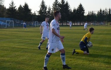 Derby gminne: Unia Nowa Sarzyna - Francesco Jelna - 28.04.2021 r.  6