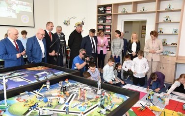 Otwarcie Pracowni Robotyki w Zespole Szk&oacute;ł w Nowej Sarzynie - 01.06.2021 r.  6