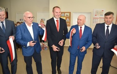 Otwarcie Pracowni Robotyki w Zespole Szk&oacute;ł w Nowej Sarzynie - 01.06.2021 r.  11
