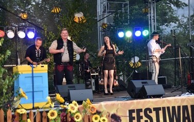 Festiwal Miodu i Kultury Ludowej w Jelnej - 01.08.2021 r  5