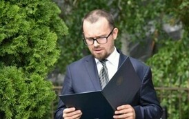 Odsłonięcie tabliczki na grobowcu Aliny i Antoniego Kisiel&oacute;w - 10.08.2024 r. 7