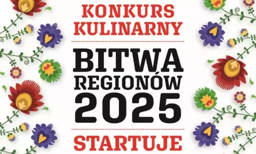Grafika przedstawia plakat promujący kulinarny konkurs 'Bitwa Regionów 2025'.  Na białym tle, w centralnej części plakatu, umieszczony jest duży, czarny napis:  BITWA REGIONÓW 2025 Nad tym napisem, mniejszą czcionką i w kolorze czerwonym, widnieje tekst: 